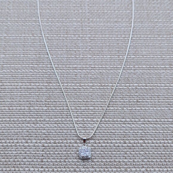 Jewelry - 18 Inch Sterling Silver Square Cubic Zirconia Pendant Necklace A4786